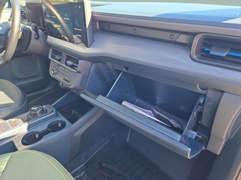 Used 2025 Ford Maverick Lobo image 22