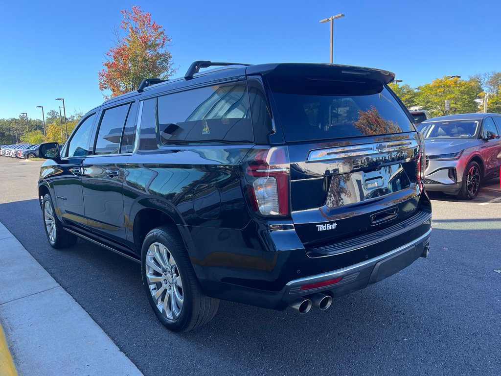 Used 2021 Chevrolet Suburban Premier AWD/4WD image 6