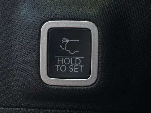 Used 2024 Jeep Grand Cherokee Altitude AWD/4WD image 26