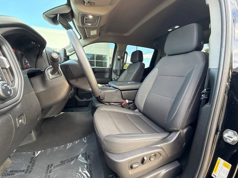 Used 2024 Chevrolet Silverado 1500 Custom w/ Turbomax Blackout Package AWD/4WD image 9