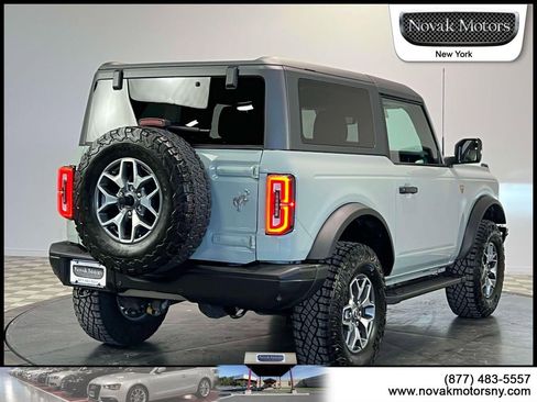 Used 2022 Ford Bronco Badlands image 8