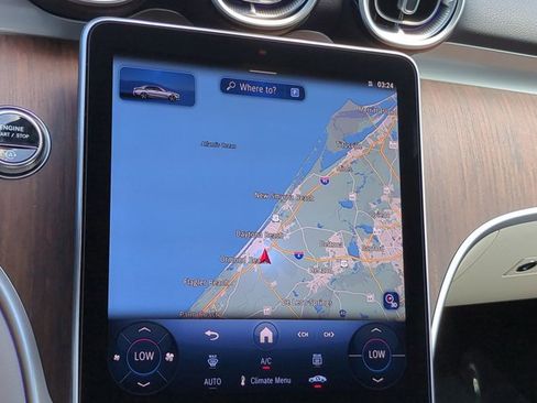 Used 2025 Mercedes-Benz C 300 Sedan image 21