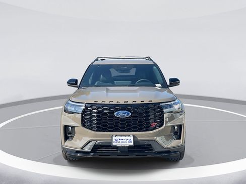 New 2026 Ford Explorer ST RWD image 2