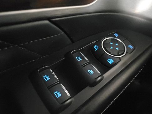 Used 2018 Ford Explorer Platinum AWD/4WD image 27