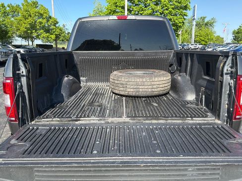 Used 2018 Ford F150 XLT AWD/4WD image 10