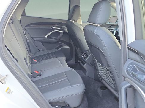 New 2025 Audi Q5 Premium image 12