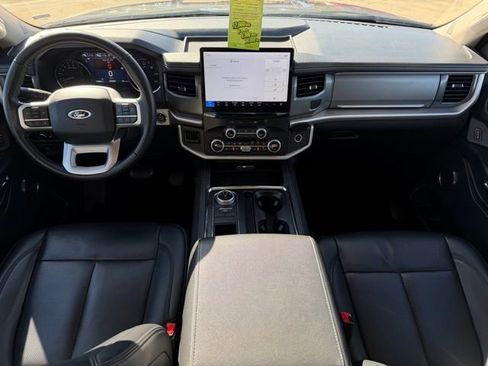 Used 2024 Ford Expedition Max XLT image 15