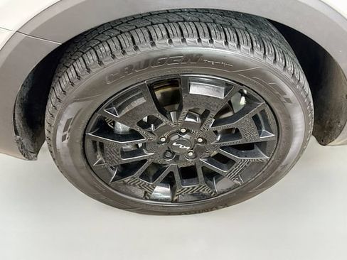 Used 2022 Kia Telluride SX w/ Nightfall Edition Package AWD/4WD image 34