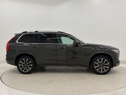 Used 2018 Volvo XC90 T6 Momentum w/ Convenience Package AWD/4WD image 8