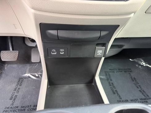 Used 2025 Honda Odyssey EX-L image 35