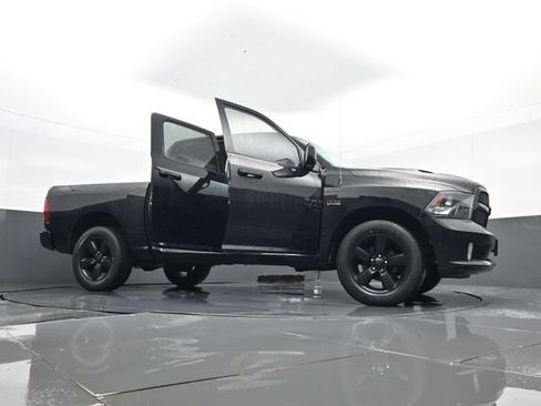 Used 2019 RAM 1500 Express w/ Wheel & Sound Group AWD/4WD image 30