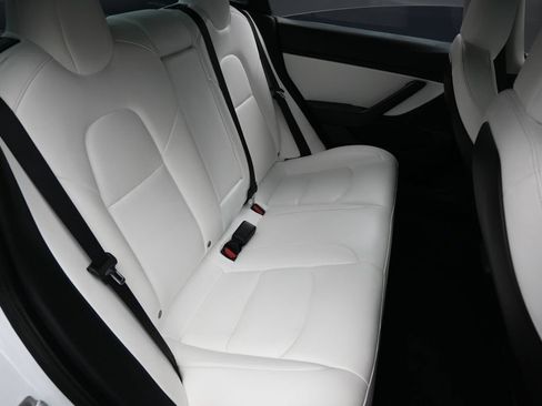 Used 2020 Tesla Model 3 Standard Range Plus RWD image 30