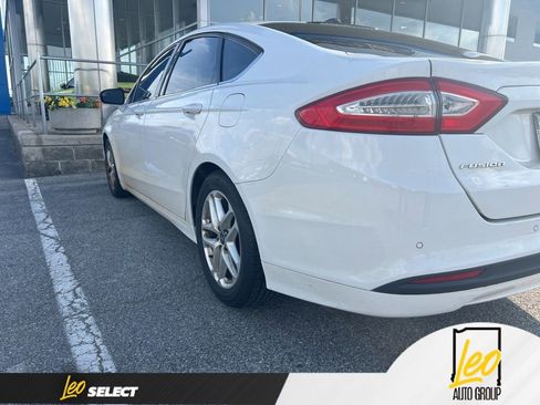 Used 2013 Ford Fusion SE FWD image 4