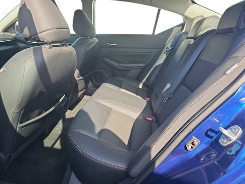Used 2019 Nissan Altima 2.5 SR FWD image 14