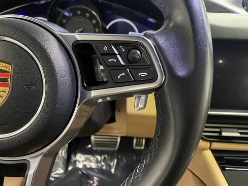 Used 2019 Porsche Cayenne S image 19