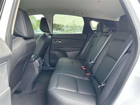 New 2025 Nissan Murano SV image 13