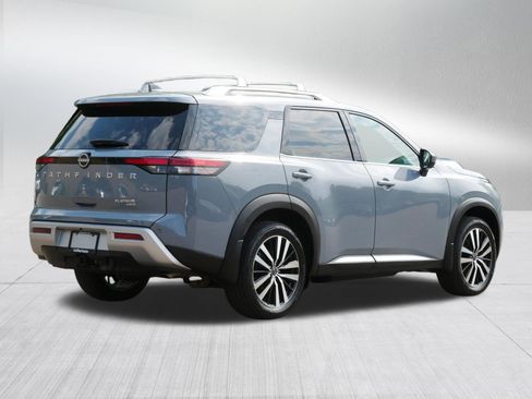 Certified 2025 Nissan Pathfinder Platinum w/ Cargo Package AWD/4WD image 7