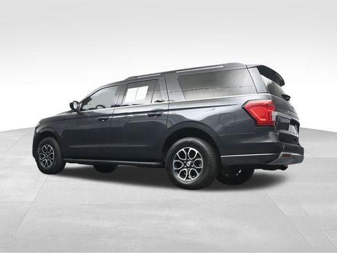 Used 2023 Ford Expedition Max XLT AWD/4WD image 32
