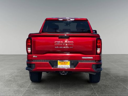 Used 2023 GMC Sierra 1500 Elevation image 4