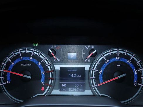 Used 2018 Toyota 4Runner SR5 AWD/4WD image 20