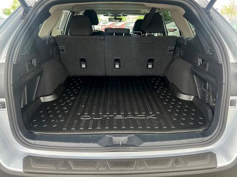 Certified 2025 Subaru Outback Premium AWD/4WD image 11
