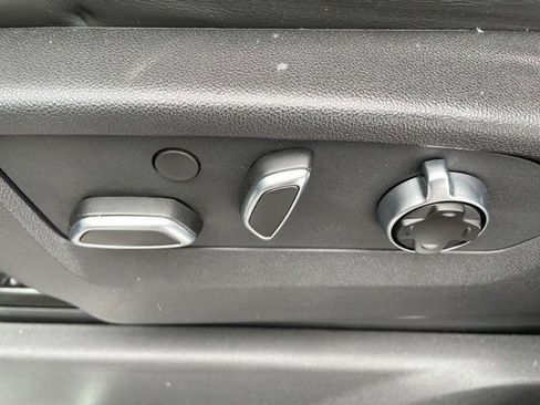 Used 2025 GMC Sierra 2500 Denali Ultimate w/ Max Trailering Package image 17