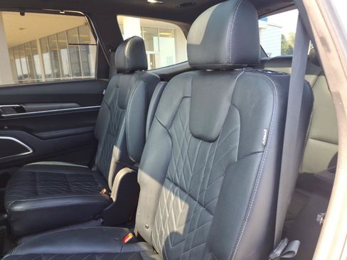 Used 2023 Kia Telluride SX Prestige X-Pro AWD/4WD image 14