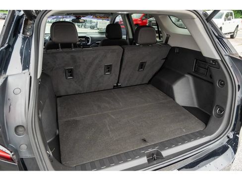 Used 2023 GMC Terrain SLE w/ Driver Convenience Package FWD image 33