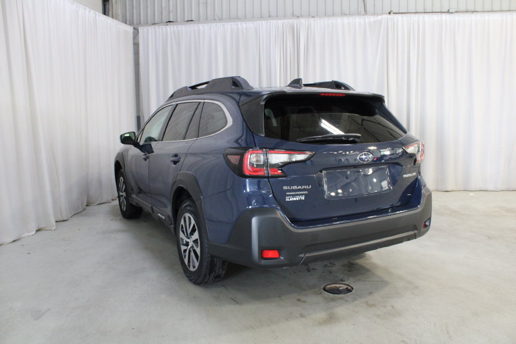 Used 2024 Subaru Outback Premium AWD/4WD image 24