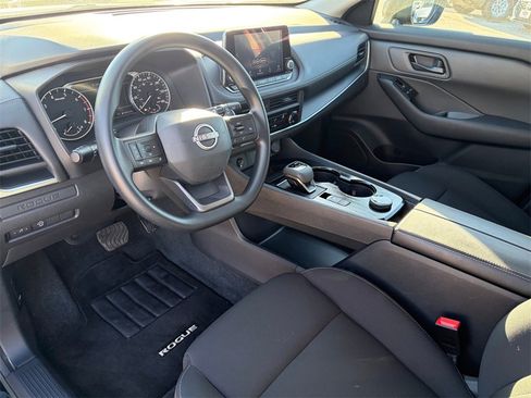 Certified 2025 Nissan Rogue S image 7