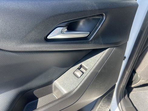 Used 2025 Chevrolet Equinox LT image 26