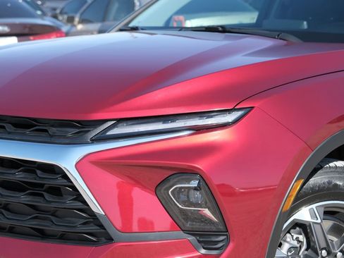 Used 2025 Chevrolet Blazer LT image 34