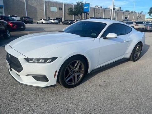 Used 2024 Ford Mustang Coupe RWD image 2