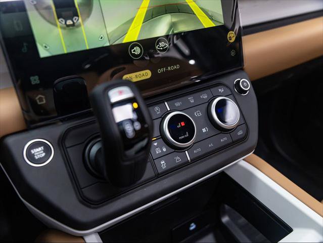 New 2026 Land Rover Defender 110 X-Dynamic SE AWD/4WD image 29