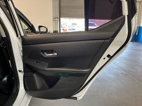 Used 2020 Nissan Sentra SV w/ Trunk Package FWD image 15