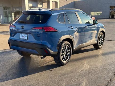New 2026 Toyota Corolla Cross XLE image 3