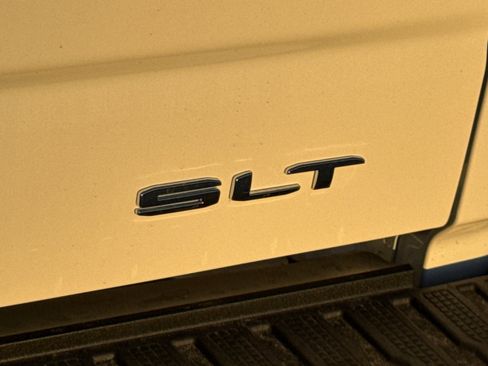 New 2026 GMC Sierra 1500 SLT w/ SLT Premium Plus Package image 11