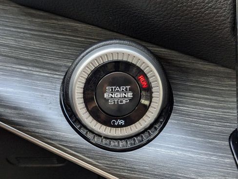 Used 2024 Jeep Wagoneer Series III image 27