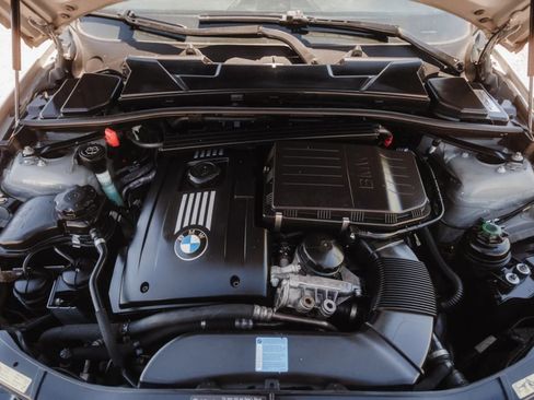 Used 2008 BMW 335i Convertible image 33