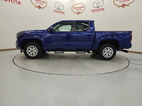 Certified 2025 Toyota Tacoma SR5 image 5