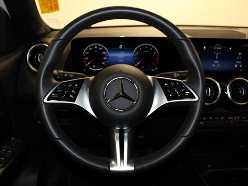 Certified 2026 Mercedes-Benz GLB 250 4MATIC image 21