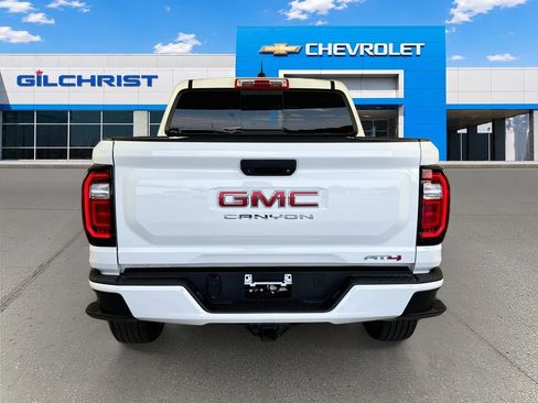 Used 2024 GMC Canyon AT4 AWD/4WD image 7