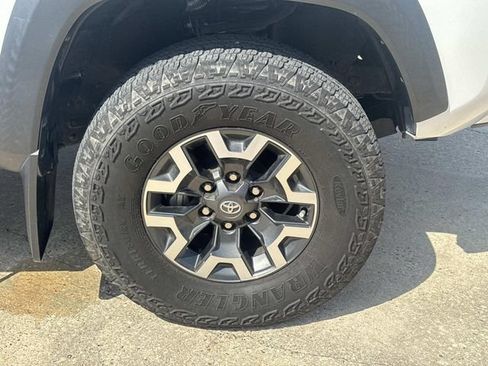 Used 2023 Toyota Tacoma TRD Off-Road AWD/4WD image 6