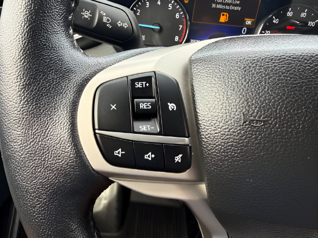 Used 2023 Ford Explorer XLT w/ Equipment Group 202A AWD/4WD image 18