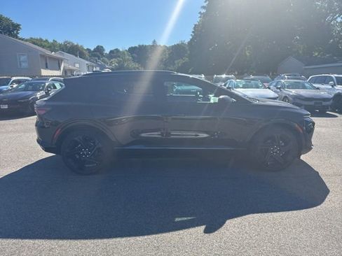 New 2025 Chevrolet Equinox EV RS image 2