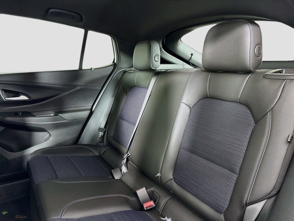New 2026 Buick Envista Sport Touring w/ Convenience I Package FWD image 23
