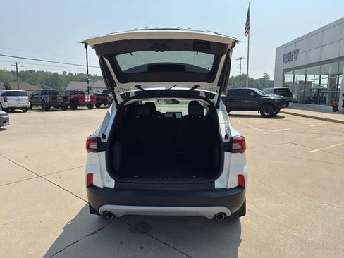 Used 2023 Ford Escape Platinum w/ Premium Technology Package image 12