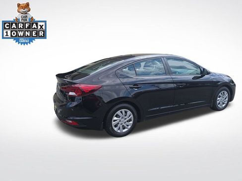 Used 2020 Hyundai Elantra SE w/ Winter Weather Package FWD image 5