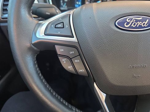 Used 2016 Ford Fusion SE w/ Equipment Group 202A FWD image 15