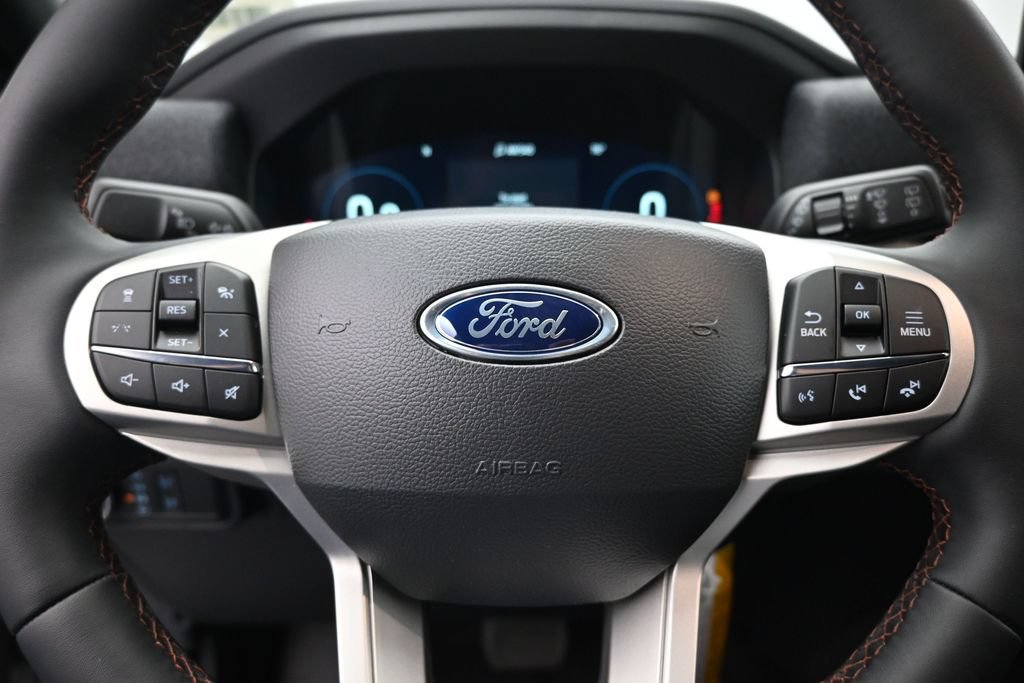 New 2027 Ford Explorer Active RWD image 11